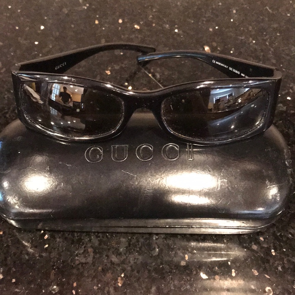 Gucci Sunglassss